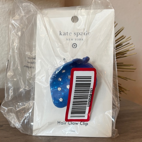 Kate Spade Blue Strawberry-Shaped Hair Clip NWT - Picture 4 of 4